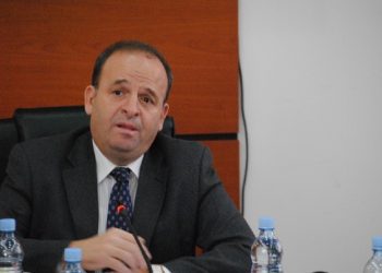 Mungon në seancë, deputeti Reçica për Sveçlen: Ndoshta ka shkuar me ruajt kufirin!