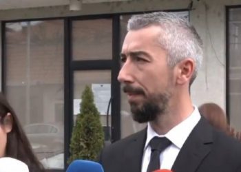 Kandidati i VV-së për kryetar Erden Atiq pret fitore në Mitrovicën e Veriut