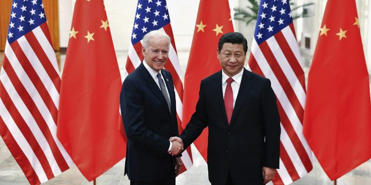 Për çka do të bisedojnë presidenti Biden dhe presidenti verikorean Xi në Bali?