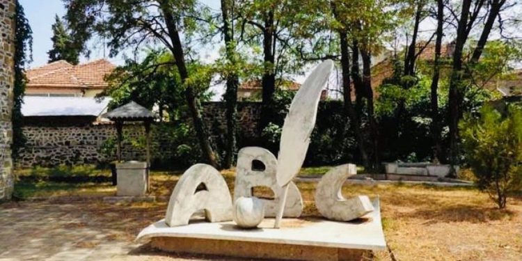 114 vjet nga Kongresi i Alfabetit