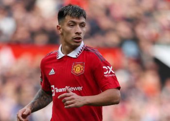 Martinez nuk do të luajë kundër Manchester United, shkak suspendimi i tij
