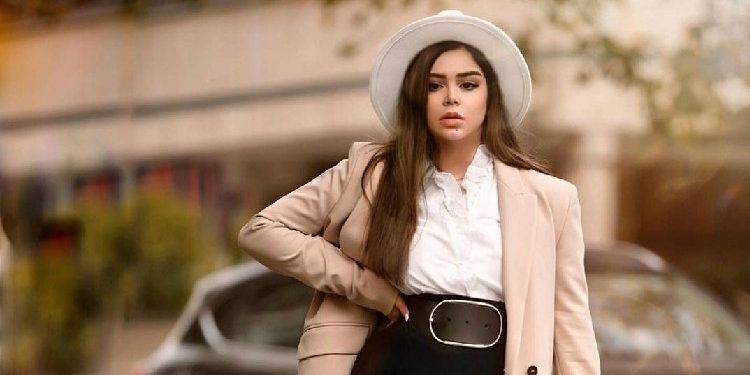 Një minifund në 5 kombinime veshjesh, thjeshtë shikojeni dhe binduni vet!