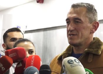 Rashiq: Lus kryeministrin që afati i targave të shtyhet për 10 muaj