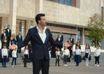 Rame Lahaj publikon këngë kushtuar atdheut