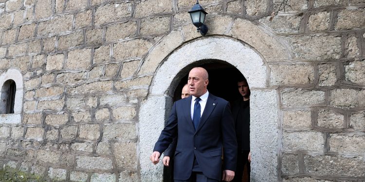 Haradinaj: Do të jem i përulur gjithmonë para sakrificës së brezave, dëshmorëve dhe martirëve të lirisë