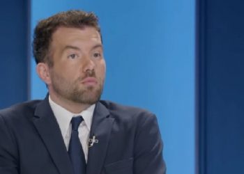 Gjinovcin e ”dëshpron” arritja e marrëveshjes: Dobët Kurti, shumë dobët