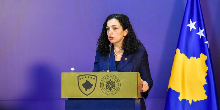 Osmani: Qëndrojmë me popullin e Turqisë gjatë kësaj kohe të vështirë