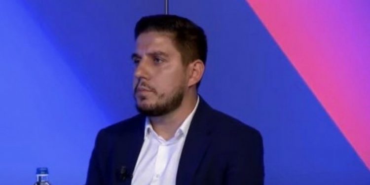 Inicuesi për tërheqjen e Trustit: Prioritet i Qeverisë është Ligji i Pagave, jo Trusti