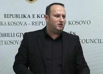 Zogaj: Nuk tërhiqemi nga kundërshtimi i ligjit të pagave