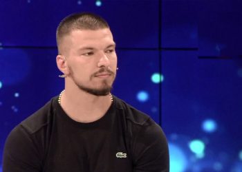 Andi i propozon Stresit të shkruajnë një libër së bashku