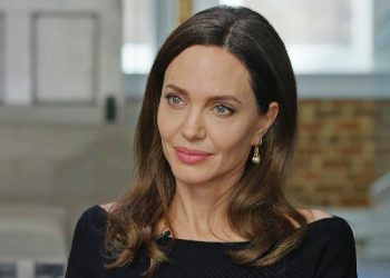 Pas 20 vitesh punë Angelina Jolie jep dorëheqjen si e dërguara speciale e UNHCR-së