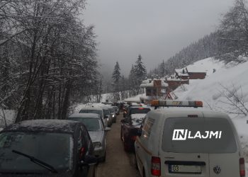 Kjo është gjendja e rrugëve në Kosovë pas reshjeve të borës