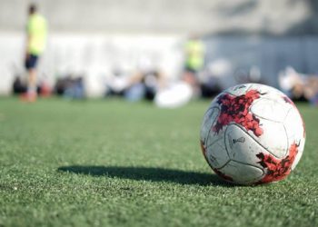 Studentja e Universitetit të Prishtinës shpallet futbollistja më e mirë e vitit 2022