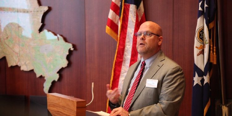 Hovenier: Themelimi i Asociacionit nuk ka opsion