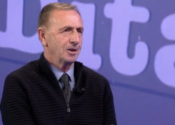 Azemi: Ose 450 euro rrogë për sektorin privat ose “ditën e mirë”