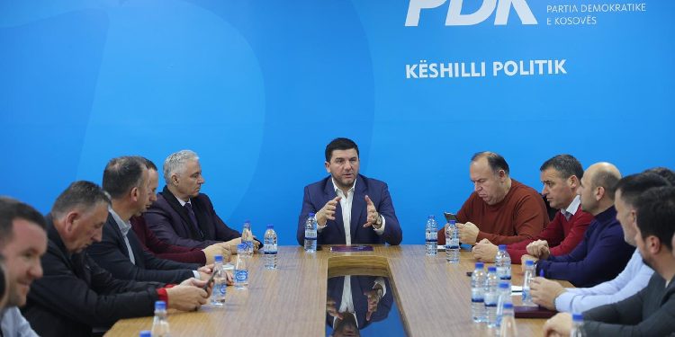 Krasniqi: Qeveria të mos dorëzohet para barrikadave të grupeve kriminale