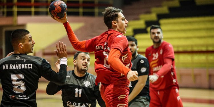 Besa Famgas mposht me vështirësi Rahovecin në hendboll!