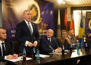 Haradinaj në Gjermani: Atdheu na bashkon përtej partive e ideologjive
