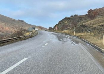 Policia bën apel për kujdes të shtuar gjatë ngasjes në rrugët që janë me ngrica e akull