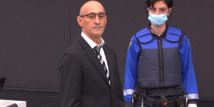 Vajza e Sali Mustafës e dëshpëruar: Në emër të cilit popull u dënua babai?