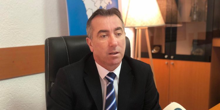 AKK reagon pas vendimit të qeverisë për të hyrat vetanake të komunave