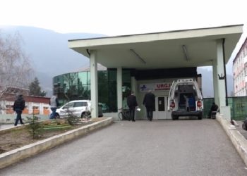 Rasti i foshnjës në Spitalin e Pejës, shkarkohen shefi dhe kryeinfermierja e Gjinekologjisë 