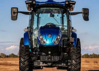 Deri këtu ka arritur teknologjia, traktori ndizet me telefon