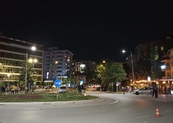 Policia e Kosovës sqaron raportimet lidhur me thyerjen e xhamave të disa lokaleve në veri