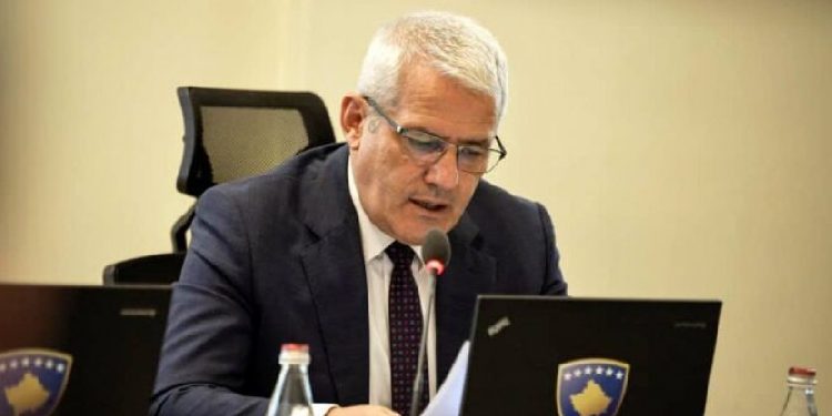 Xhelal Sveçla akuzon Goran Rakiq: Nuk ka kompromis me krimin