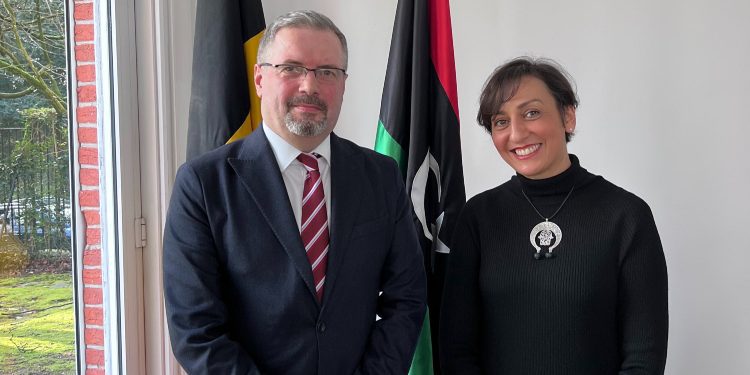 Pas deklarimeve për çnjohje, ambasadori kosovar takohet me ambasadoren e Libisë