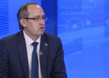 Hoti: Vendimet po i marrim vetë por njohjet nuk po vijnë