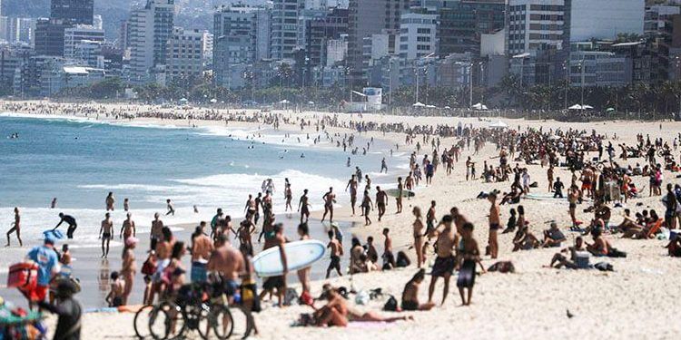 Brazili regjistron temperatura rekord të nxehtësisë, plazhet mbushen plot