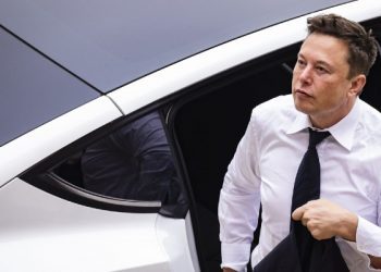 Elon Musk hyri në Guinness, por pse?