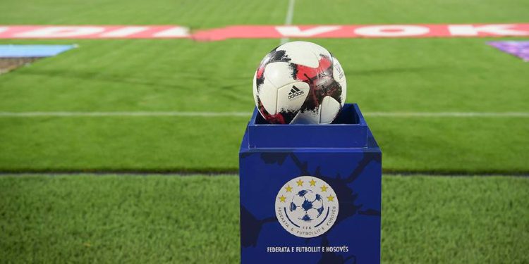 FIFA përgëzon Federatën e Futbollit të Kosovës për statutin e ri