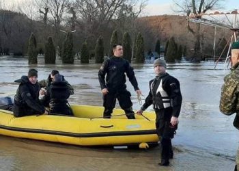 Ministria e Mbrojtjes tregon se është e gatshme të veprojë pas vërshimeve