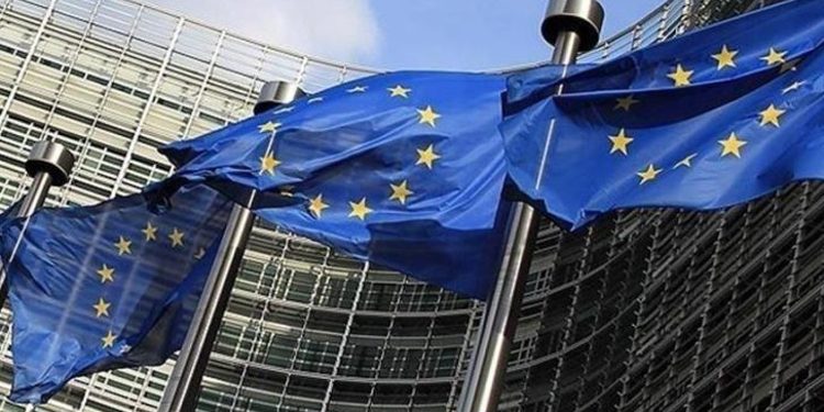 Propaganda e Serbisë për çnjohje, aktivizon diplomatët kosovarë