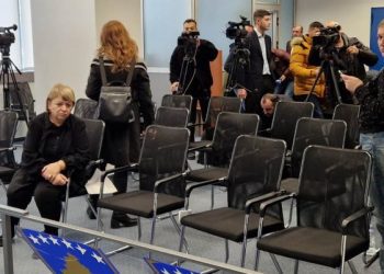 Asociacioni i Gazetarëve të Kosovës reagon pas bojkotit të gazetarëve ndaj qeverisë