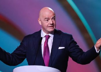 Infantino: Emri i Peles t’i vendoset nga një stadiumi në çdo shtet