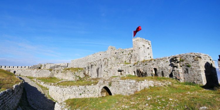 Rritet numri i vizitorëve vendas dhe të huaj në Kalanë e Shkodrës gjatë vitit 2022