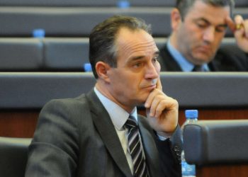 Hasani: Nëse nuk ka njohje është e kotë të bisedohet me Serbinë