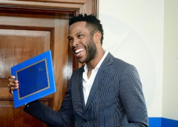 Si mos të ishin fare, rekordmenit xhamajkan i vidhen miliona dollarë