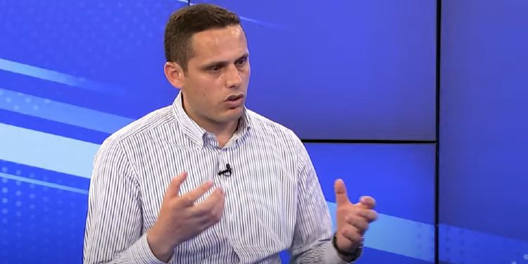 Gruda: Qeveria e vendit me Ligjin për Zyrtar Publik do të nxisë korrupsion