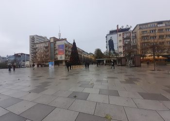 Analistët: Arsimi dhe shëndetësia janë 2 fushat në të cilat Kosova ka probleme të theksuara