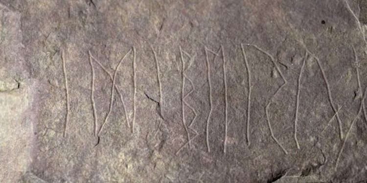 Shkrim i gdhendur në gur, arkeologët norvegjez gjejnë shkrimin më të vjetër në botë