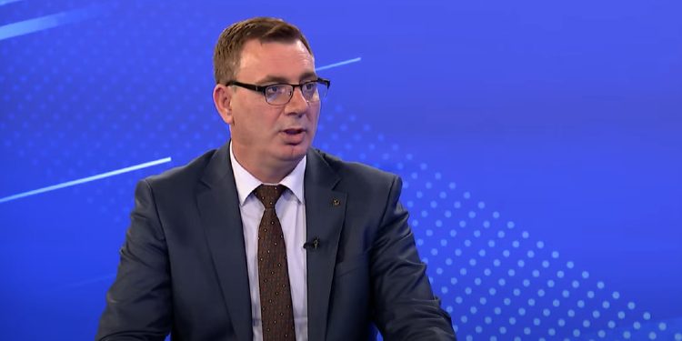 Musa: Prezenca e armëmbajtjeve pa leje paraqet një rrezik