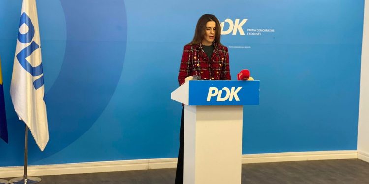 Çitaku kërkon shkarkimin e ambasadorit Berishaj