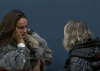 Xhuli pas afrimit me Atdheun mendjen tek nëna dhe “mentaliteti i Drenicës”