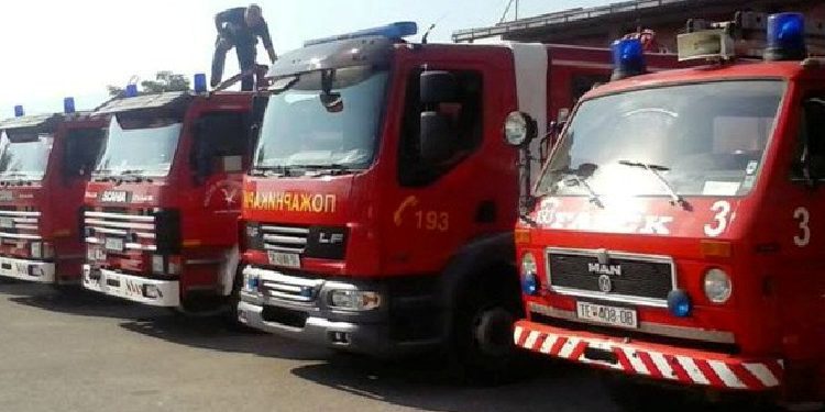 Në Tetovë mungesa e automjeteve sfiduese për zjarrëfikësit