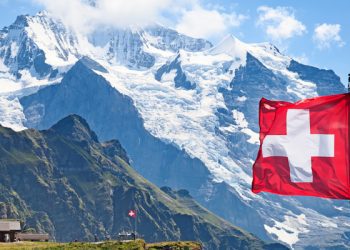 Zvicra reagon pas njoftimit të KFOR-it për largimin e barrikadave