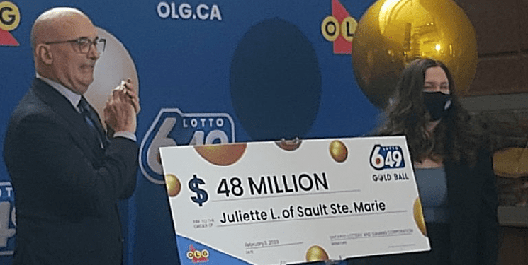 Këtij po që i thonë fat, hera e parë që luajti adoleshentja kanadeze fiton 48 milionë dollarë